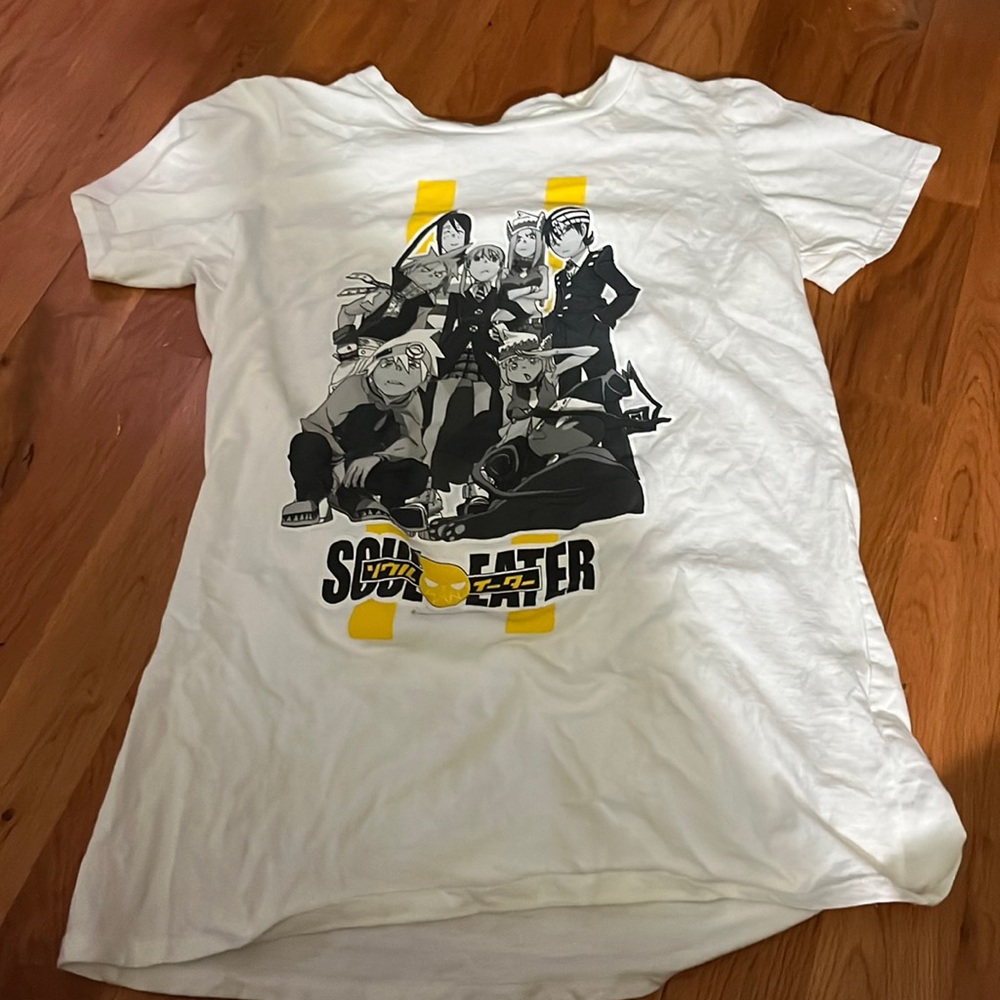 Soul eater shirt worn but in good condition